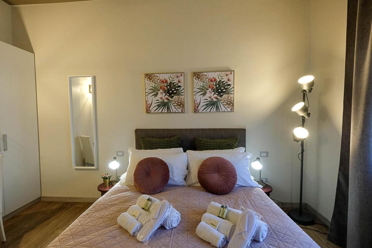 Verona Suites And Rooms Exteriör bild