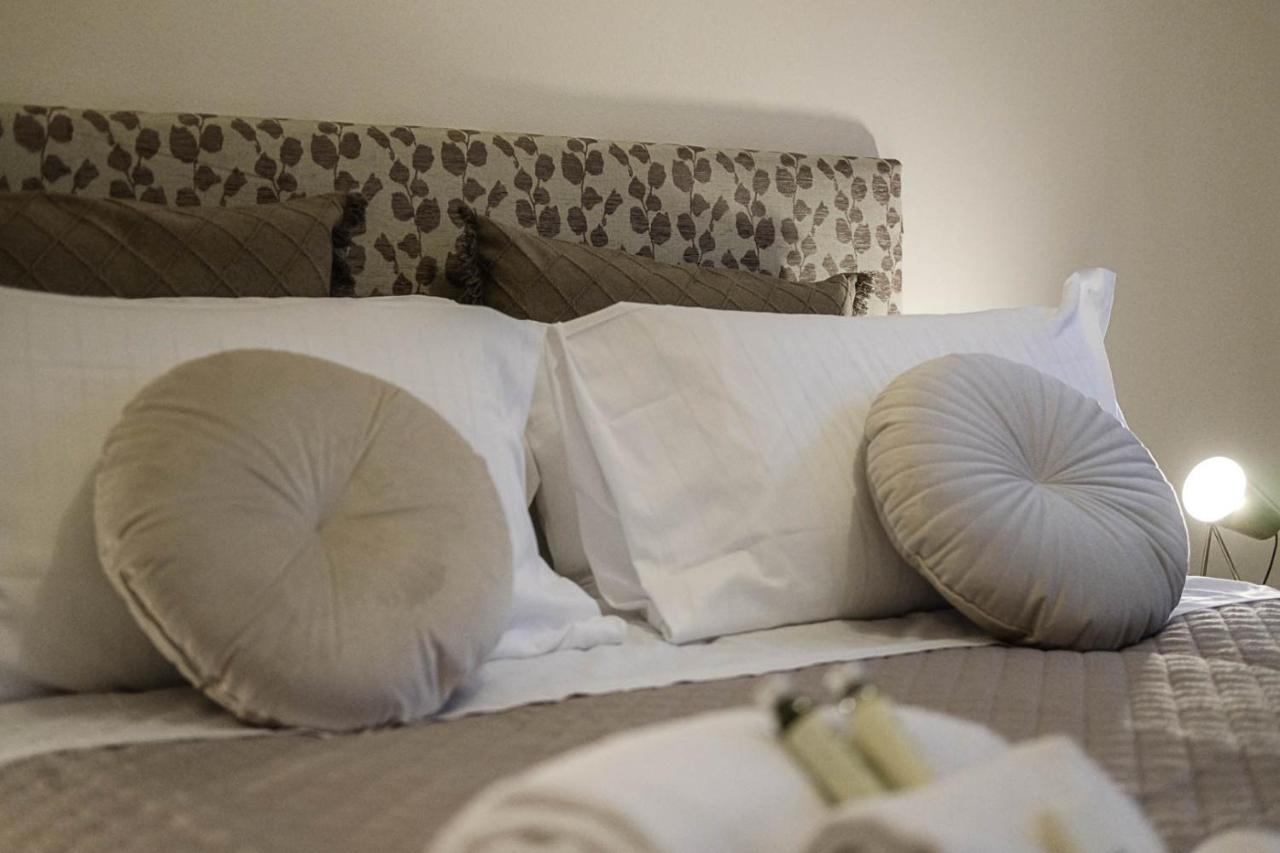 Verona Suites And Rooms Exteriör bild